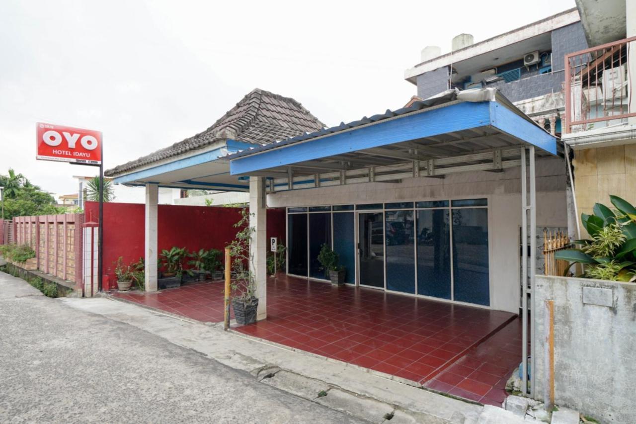 Oyo2876伊达尤酒店 巨港 外观 照片