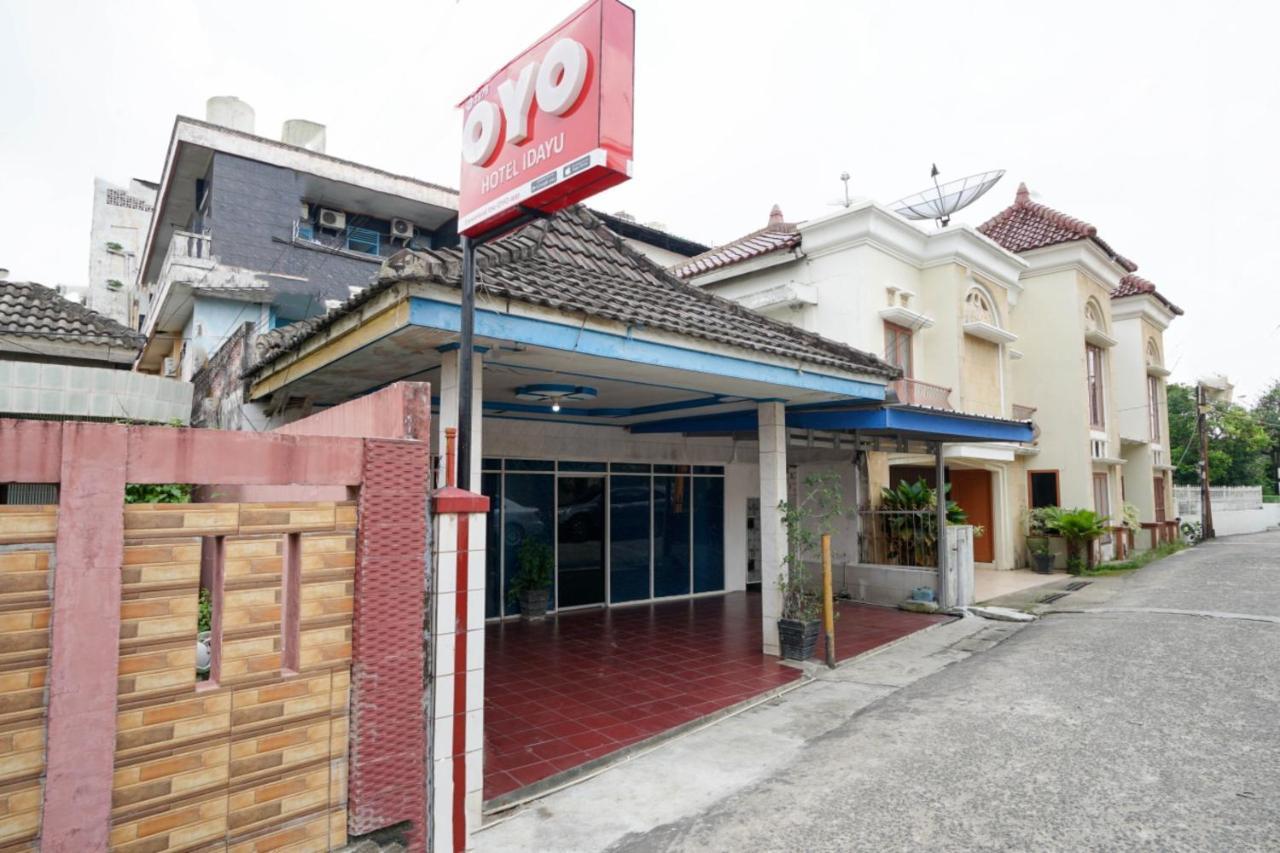 Oyo2876伊达尤酒店 巨港 外观 照片